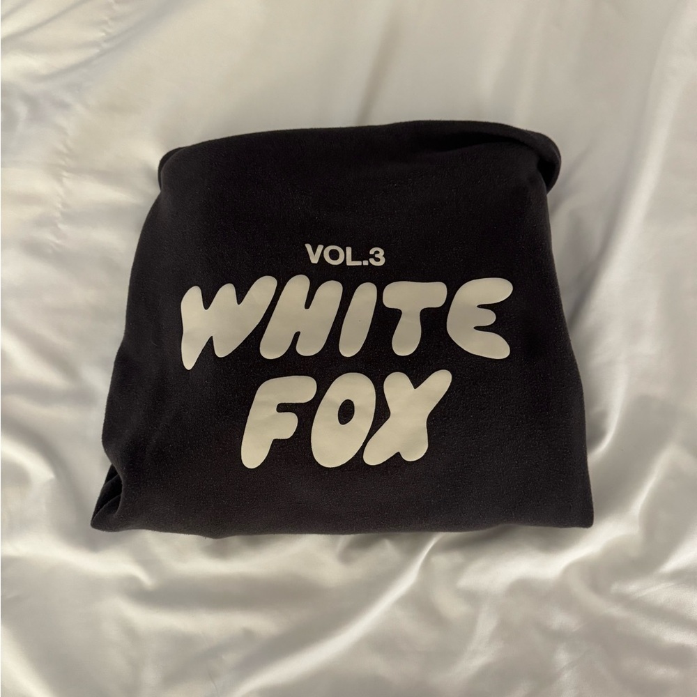 White Fox Boutique Black Sweatshirt & Hoodie Set - Picture 7 of 10
